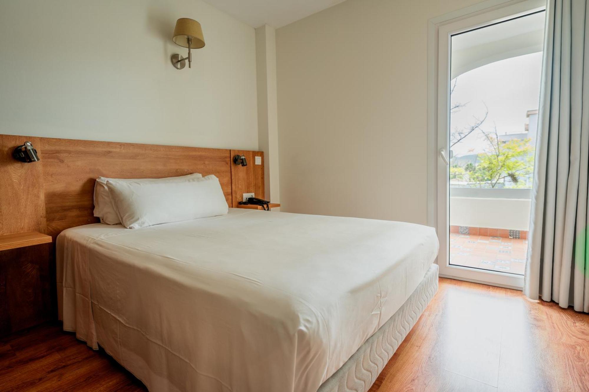 Nura & 4* Santa Ponça